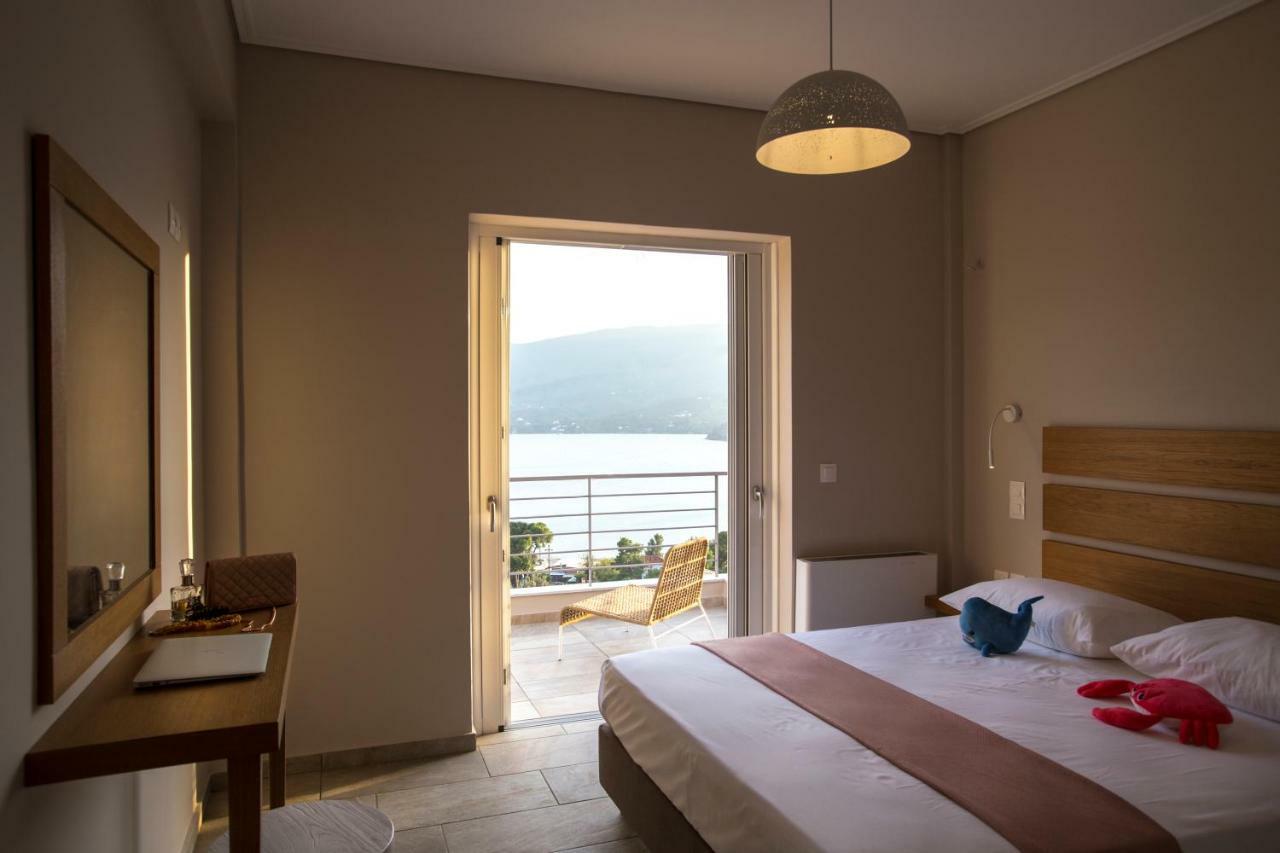Kalavria Luxury Suites - Magnificent Sea View Of Poros Poros Town Zewnętrze zdjęcie