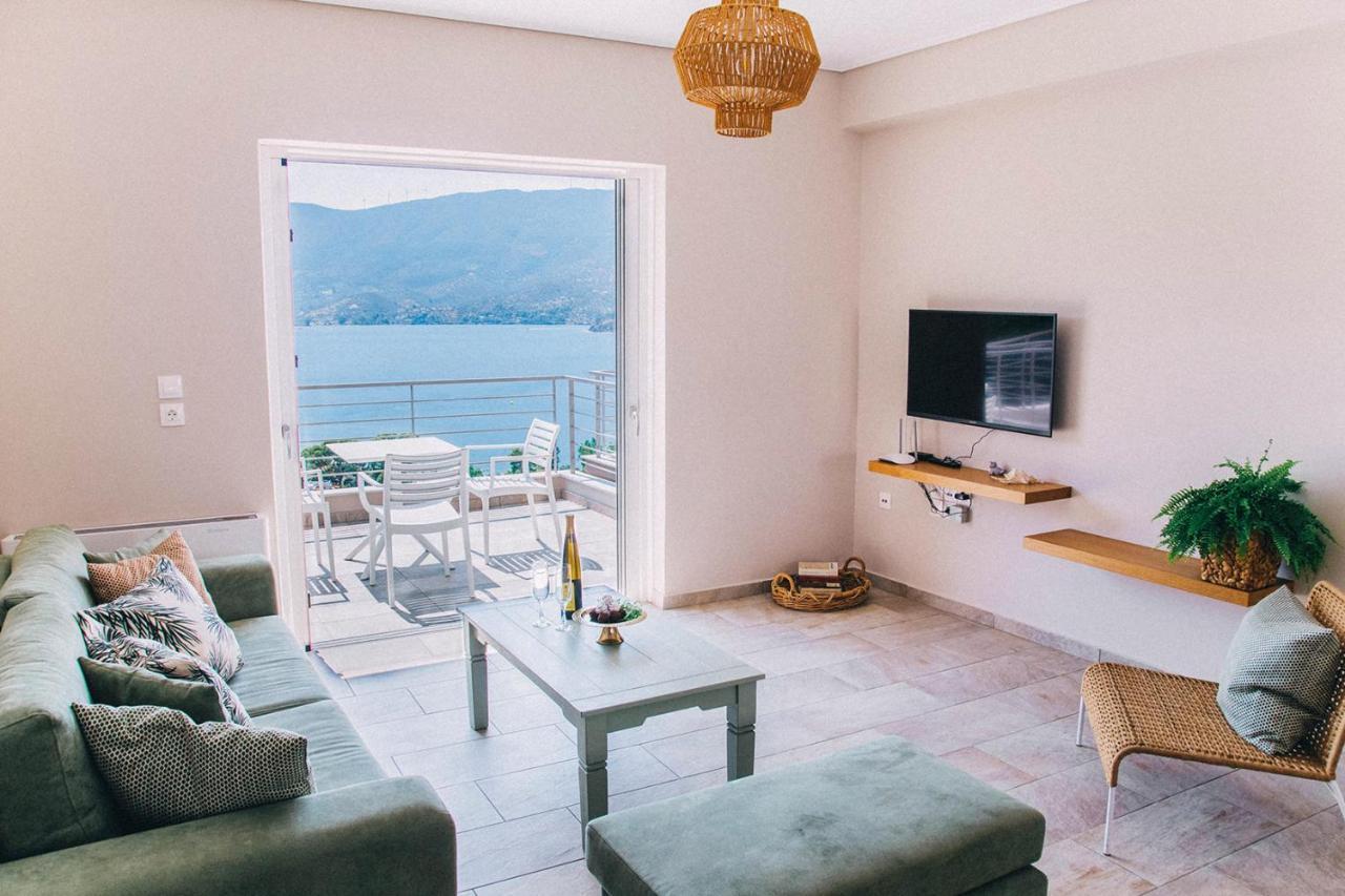 Kalavria Luxury Suites - Magnificent Sea View Of Poros Poros Town Zewnętrze zdjęcie